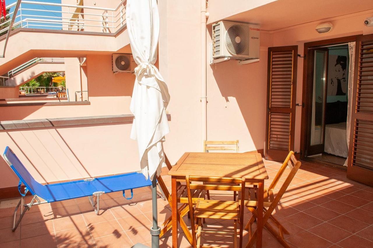 Sunnyhomecefalu39 Exterior foto